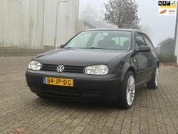 Zwart Gebruikt 2002 VW Golf IV Hatchback | € 1.650 (Eerlijke prijs)