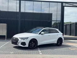Wit, metallic lak Gebruikt 2020 Audi A3 Sportback e-tron S-Line Sedan | € 31.990 (Duur)