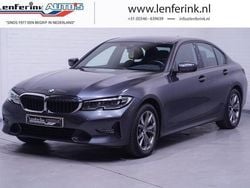 Grijs Gebruikt 2022 BMW 320 Comfort Edition Sedan | € 34.400 (Goede deal)