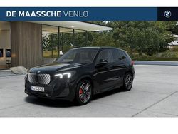 Zwart Nieuw 2025 BMW iX1 Comfort Edition SUV | € 63.586 (Iets duurder)