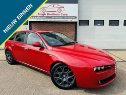 Rood Gebruikt 2007 Alfa Romeo 159 Stationwagen | € 2.899 (Eerlijke prijs)