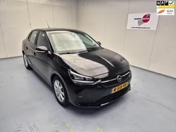 Zwart, metallic lak Gebruikt 2022 Opel Corsa Edition Hatchback | € 11.840 (Goede deal)