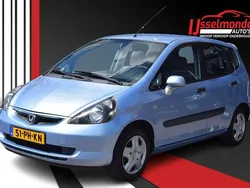 Blauw, metallic lak Gebruikt 2004 Honda Jazz ES Hatchback | € 1.000 (Goede deal)
