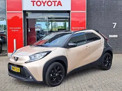 Beige Gebruikt 2022 Toyota Aygo Envy Hatchback | € 19.400 (Eerlijke prijs)