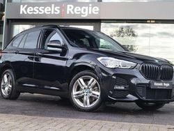 Zwart Gebruikt 2022 BMW X1 M Sport SUV | € 31.950 (Eerlijke prijs)