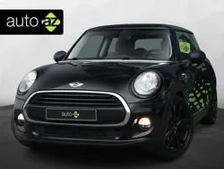 Zwart Gebruikt 2017 Mini ONE Hatchback | € 12.900 (Iets duurder)