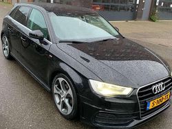 Zwart Gebruikt 2015 Audi A3 Hatchback | € 8.000 (Eerlijke prijs)