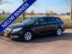 Bruin Gebruikt 2013 Opel Insignia Edition Stationwagen | € 4.445