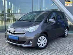 Grijs Gebruikt 2012 Toyota Verso-S MPV | € 8.950 (Eerlijke prijs)