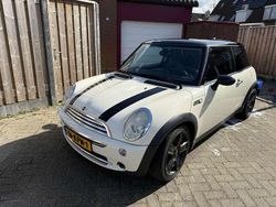 Wit Gebruikt 2005 Mini Cooper Hatchback | € 850 (Super prijs)