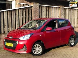 Rood Gebruikt 2018 Hyundai i10 Comfort Hatchback | € 6.999 (Eerlijke prijs)