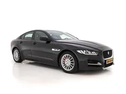 Zwart Gebruikt 2017 Jaguar XE R-Sport Sedan | € 12.945 (Eerlijke prijs)