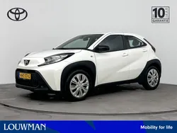 Wit Gebruikt 2024 Toyota Aygo Limited Hatchback | € 18.445 (Eerlijke prijs)