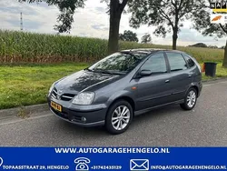 Grijs Gebruikt 2004 Nissan Almera Tino Acenta MPV | € 2.995 (Duur)