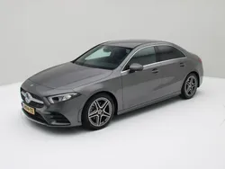 Grijs Gebruikt 2021 Mercedes A200 Business Sedan | € 32.950 (Iets duurder)