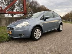 Blauw Gebruikt 2009 Fiat Punto Lusso MPV | € 2.499 (Eerlijke prijs)