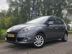 Grijs Gebruikt 2009 Renault Scénic III Business MPV | € 1.999 (Eerlijke prijs)