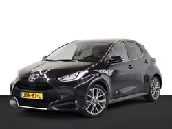 Zwart Gebruikt 2021 Toyota Yaris Executive Hatchback | € 22.950 (Eerlijke prijs)