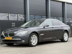 Grijs, metallic lak Gebruikt 2011 BMW 730 Sedan | € 9.750