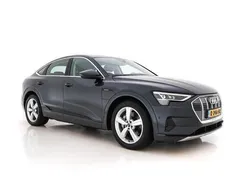 Manhattan grey (grijs metallic) Gebruikt 2020 Audi e-tron Sportback Business SUV | € 26.445