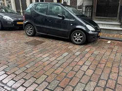 Zwart Gebruikt 2002 Mercedes A140 Elegance | € 850