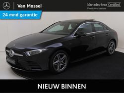 Zwart Gebruikt 2020 Mercedes A250 Business Sedan | € 28.945 (Eerlijke prijs)
