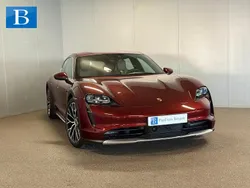 Rood Gebruikt 2021 Porsche Taycan Cross Turismo Sedan | € 58.900 (Super prijs)