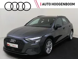 Grijs Gebruikt 2024 Audi A3 Sportback Advanced Hatchback | € 31.950 (Super prijs)