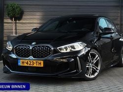 Zwart (metallic) Gebruikt 2020 BMW M135 Executive Hatchback | € 33.945 (Eerlijke prijs)