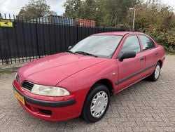 Rood Gebruikt 2001 Mitsubishi Carisma Hatchback | € 650