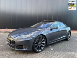 Grijs Gebruikt 2015 Tesla Model S Sedan | € 19.995 (Eerlijke prijs)