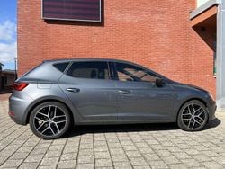 Grijs Gebruikt 2018 Seat Leon FR Stationwagen | € 19.000 (Duur)