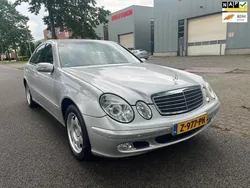 Grijs Gebruikt 2003 Mercedes E240 Classic Sedan | € 6.999 (Eerlijke prijs)