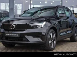 Zwart, metallic lak Nieuw 2025 Volvo EX40 Plus SUV | € 57.715 (Iets duurder)