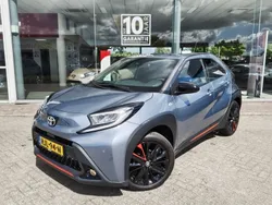 Grijs Gebruikt 2023 Toyota Aygo Premium Hatchback | € 21.995 (Eerlijke prijs)