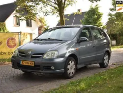 Grijs Gebruikt 2005 Nissan Almera Tino Acenta MPV | € 1.650 (Eerlijke prijs)