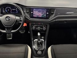 Wit (metallic) Gebruikt 2018 VW T-Roc Sport SUV | € 26.995 (Eerlijke prijs)