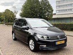 Zwart Gebruikt 2017 VW Touran Comfortline MPV | € 13.995 (Eerlijke prijs)