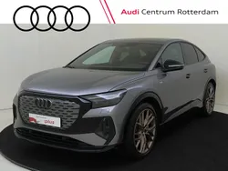 Grijs Gebruikt 2022 Audi Q4 Sportback e-tron Basis SUV | € 40.750 (Eerlijke prijs)
