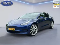 Blauw Gebruikt 2020 Tesla Model 3 Standard Range Sedan | € 19.850 (Goede deal)