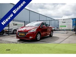 Rood Gebruikt 2013 Peugeot 208 Envy Hatchback | € 5.749 (Eerlijke prijs)