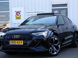 Zwart Gebruikt 2021 Audi e-tron Basis SUV | € 42.900