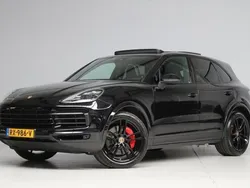 Zwart Gebruikt 2018 Porsche Cayenne SUV | € 56.945 (Goede deal)