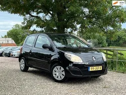 Zwart Gebruikt 2009 Renault Twingo Authentique Hatchback | € 3.975 (Eerlijke prijs)