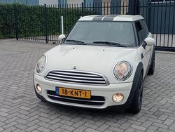 Wit (metallic) Gebruikt 2010 Mini Cooper Clubman Stationwagen | € 3.750 (Goede deal)