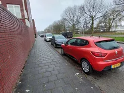 Rood Gebruikt 2013 Renault Clio IV Expression Hatchback | € 3.550 (Eerlijke prijs)