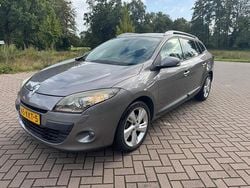 Grijs Gebruikt 2010 Renault Mégane GrandTour Stationwagen | € 2.995 (Eerlijke prijs)