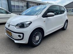 Wit Gebruikt 2015 VW up! Highline Hatchback | € 7.950 (Eerlijke prijs)