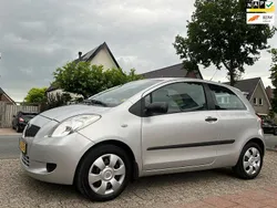 Grijs Gebruikt 2008 Toyota Yaris Terra Hatchback | € 3.980 (Eerlijke prijs)