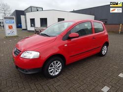 Rood Gebruikt 2008 VW Fox Trendline Hatchback | € 1.495 (Eerlijke prijs)